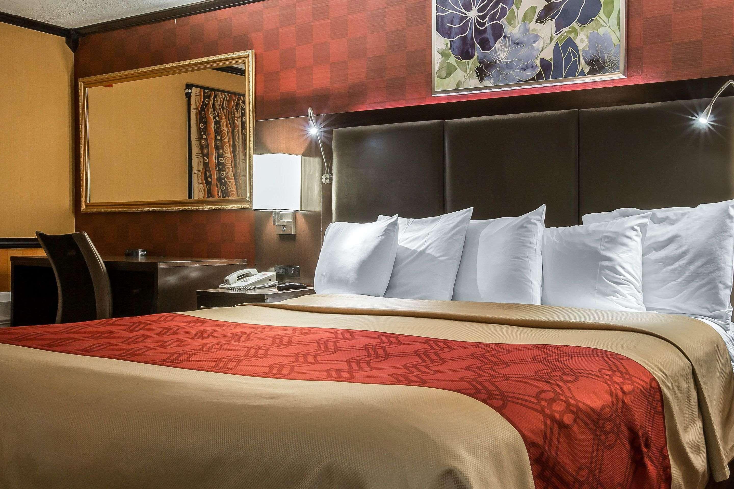 อีโคโน ลอดจ์ มอนต์พีเลียร์ I-89 Hotel ภายนอก รูปภาพ
