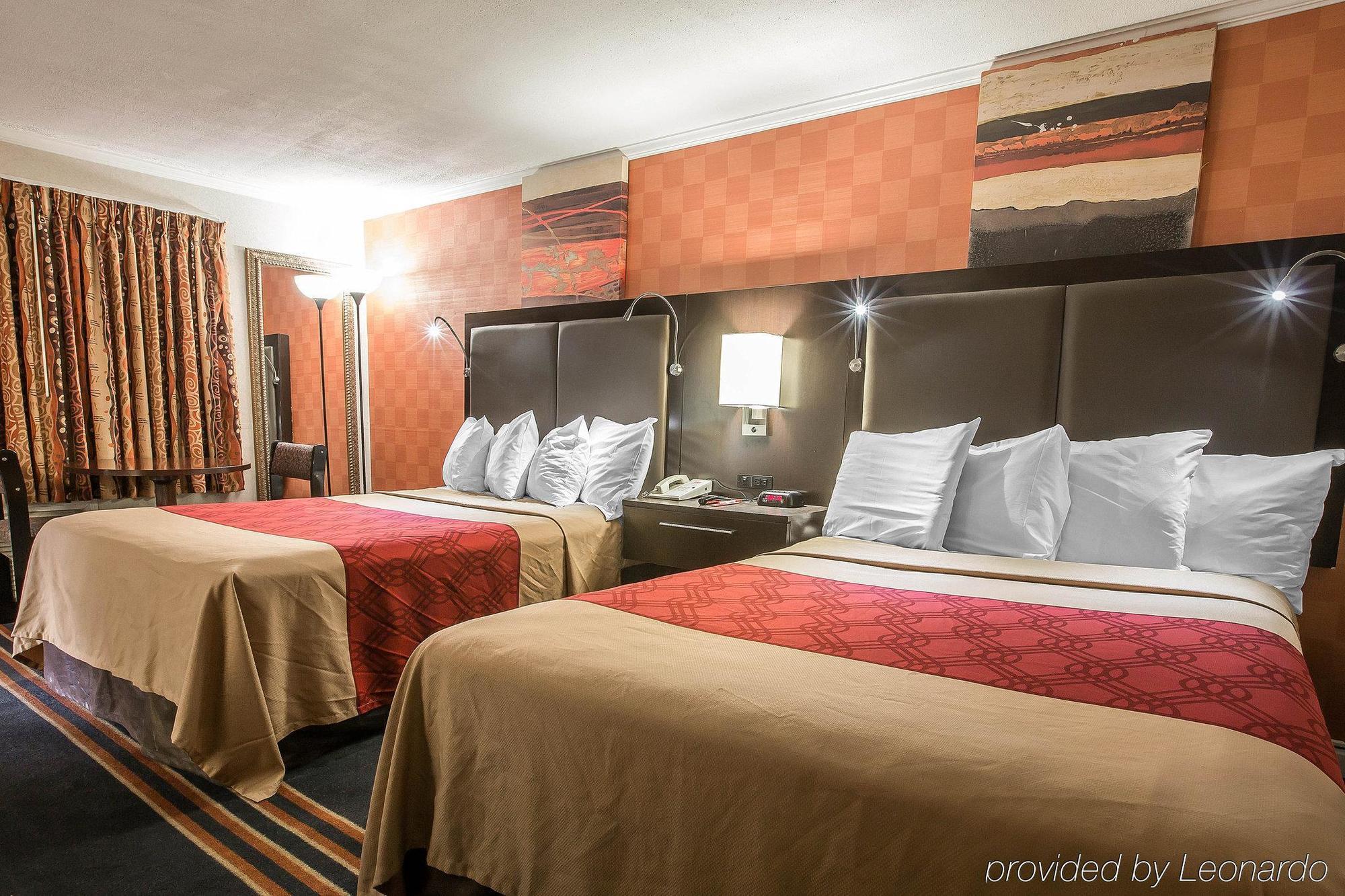 อีโคโน ลอดจ์ มอนต์พีเลียร์ I-89 Hotel ภายนอก รูปภาพ